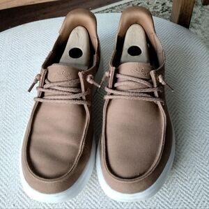 Bob's by Skechers slip on loafers